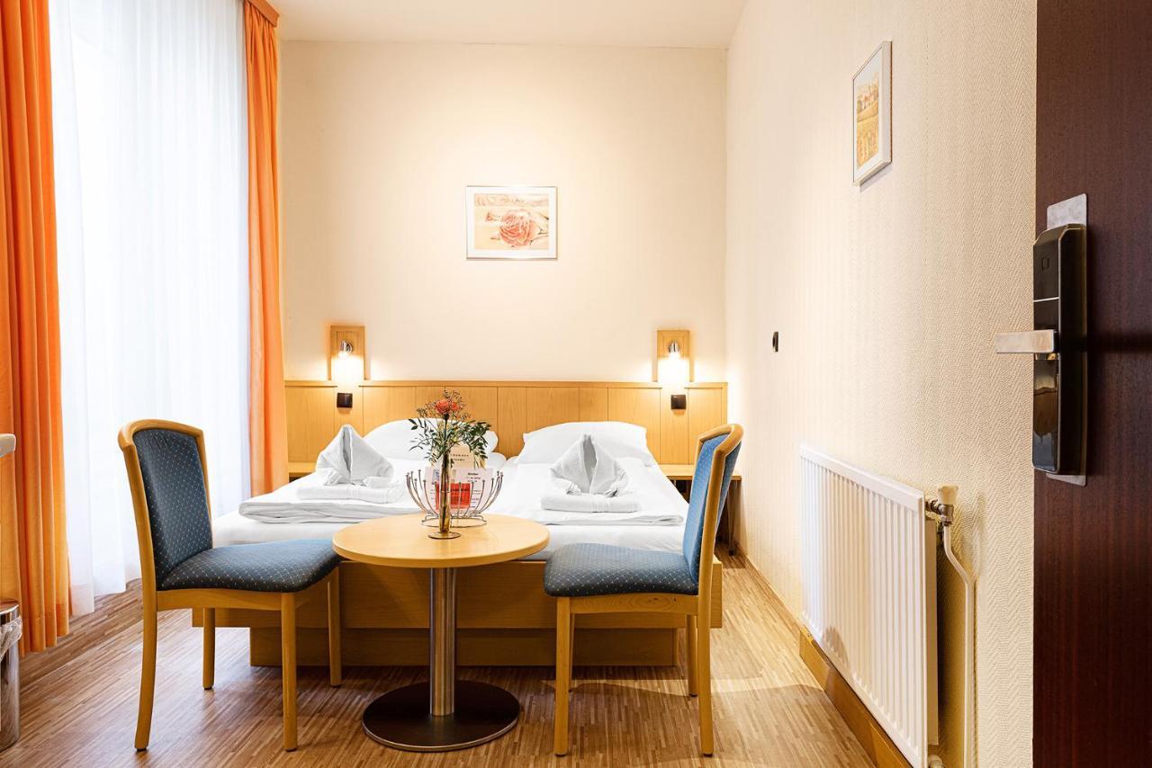 Hotel-Pension Wild Viena Exterior foto