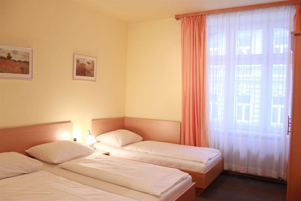 Hotel-Pension Wild Viena Exterior foto